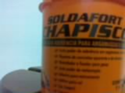 Chapisco Soldafort é um aditivo que aumenta a impermeabilidade e evita
